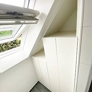 Schrank dachschraege stufen